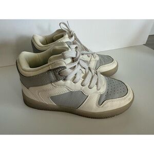 Art Class Kids Shoes Size 2 Casual Athletic Everyday Play School